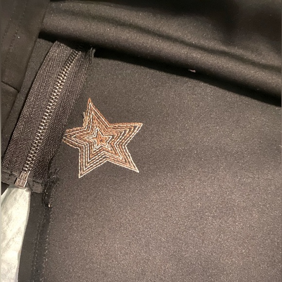 Promesa Soft Suede Stars Skirt Black Size Large
Like New - Picture 7 of 12